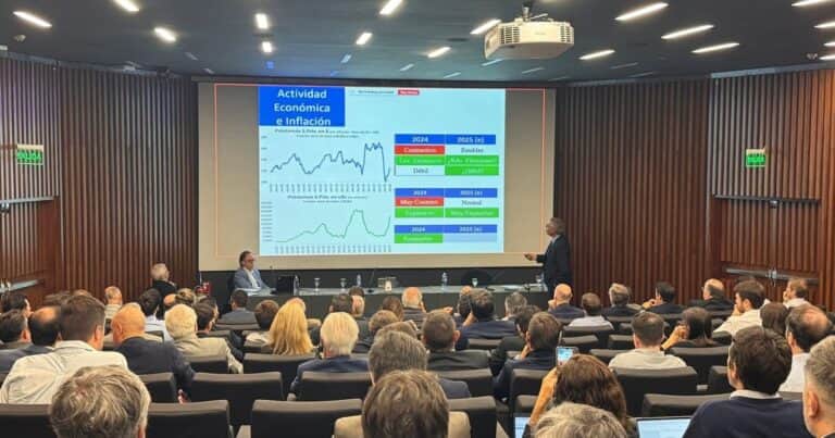 ¿Cómo sigue la economía hasta octubre? Las tres variables a mirar según el think tank que fundó Domingo Cavallo