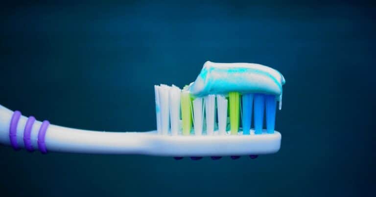 ¿Cómo saber qué pasta dental debo usar y cuál es la mejor para mi salud bucal?