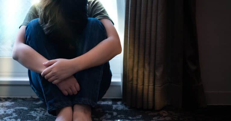 TEC (trastorno de estrés postraumático): terapeutas explican cómo sobrellevarlo en adultos