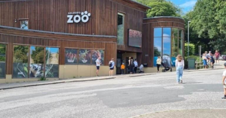 Un zoo pide a la gente donar sus mascotas pequeñas para alimentar a sus animales