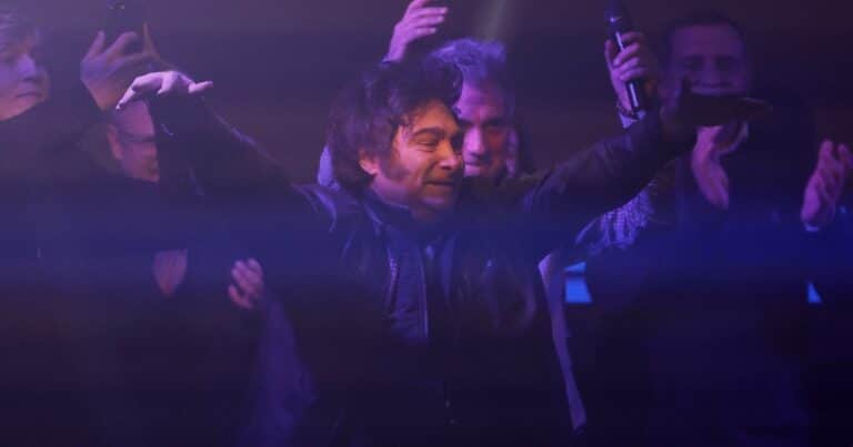 Milei lanzó la campaña libertaria en Provincia y vinculó a Kicillof y al kirchnerismo con el escándalo del fentanilo