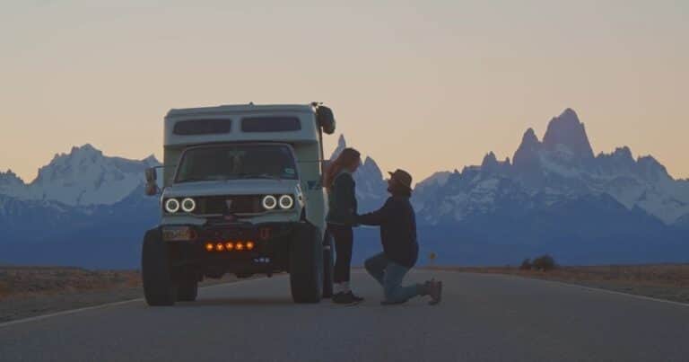 «Vuelcos sin parar»: revelan detalles del trágico accidente en el que murió la joven pareja de influencers