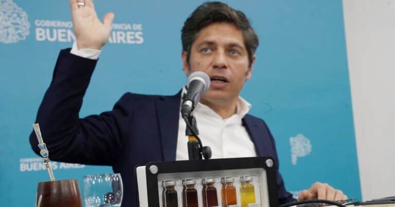 Kicillof cruzó a Milei por sus anuncios: “Es un delirio cósmico penalizar a los diputados que no voten lo que él quiere”