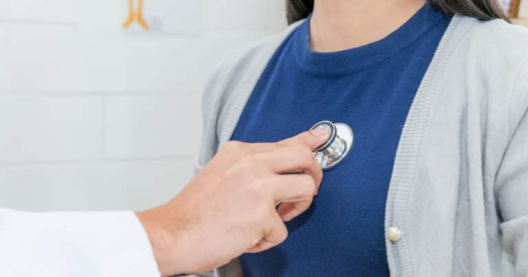 Fibrilación auricular: qué hacer si se detecta un ritmo cardíaco irregular