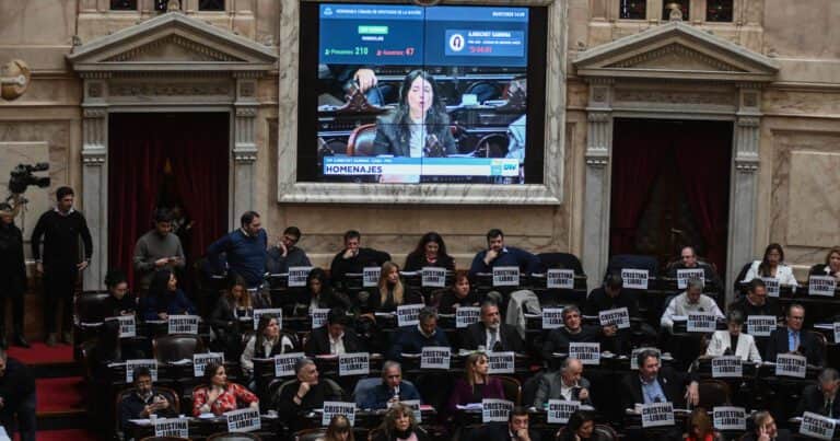 Javier Milei y sus medidas, EN VIVO: la oposición en Diputados pidió una sesión especial para debatir temas que incomodan al Gobierno