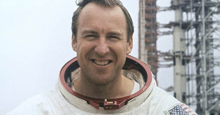 Murió Jim Lovell, el astronauta de la NASA que dijo «Houston, tenemos un problema»