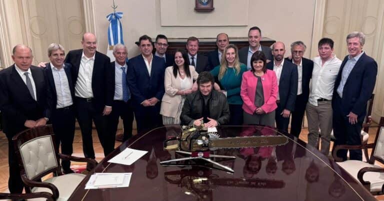 Tras el nuevo revés en el Congreso, Milei reunió por sorpresa a su gabinete y hubo duras críticas a la oposición