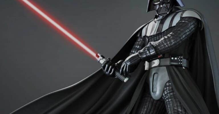 Subastan el Santo Grial de Star Wars: la espada de Darth Vader
