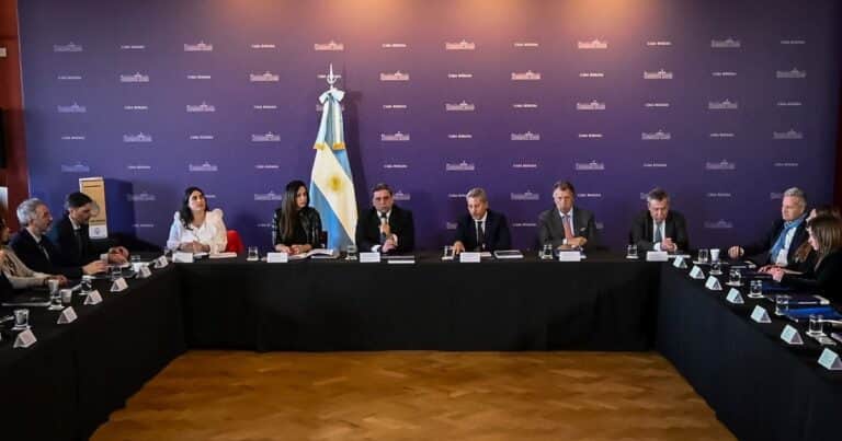 El Gobierno ajusta con autoridades electorales los últimos detalles para el debut de la Boleta Única en octubre