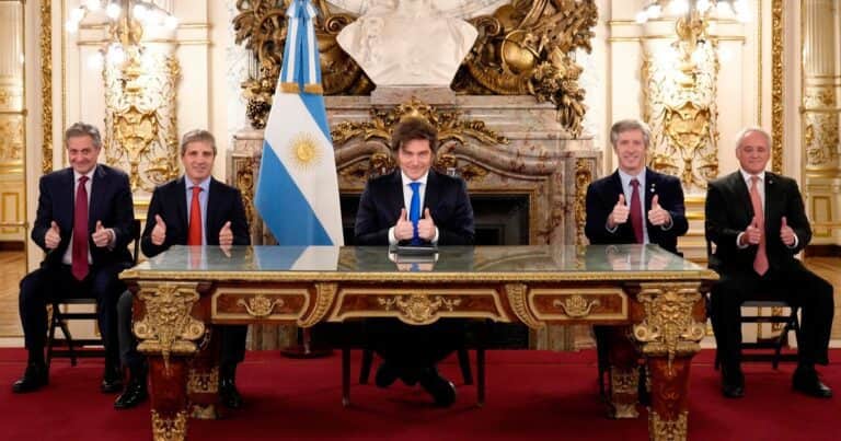 Dólar entre dos bandas: ¿sigue después de las elecciones o viene otra fase del plan?