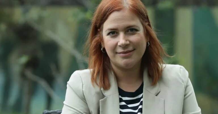 «Esnob»: La nueva novela de Elísabet Benavent que analiza la masculinidad frágil y los nuevos vínculos
