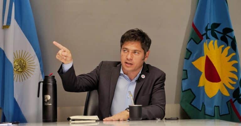 Triple crimen de Florencio Varela: Kicillof habló de «narcofemicidio», reveló que hay seis prófugos y le exigió una mesa nacional a Milei