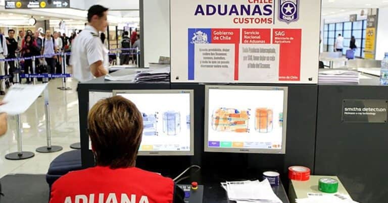 El Ministerio de Salud de Chile tiene retenido un cargamento de 30 piernas humanas en la aduana desde hace un año
