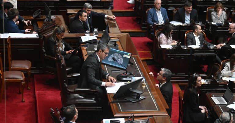 El Gobierno junta votos y se entusiasma con mantener en Diputados el veto a la Ley de ATN