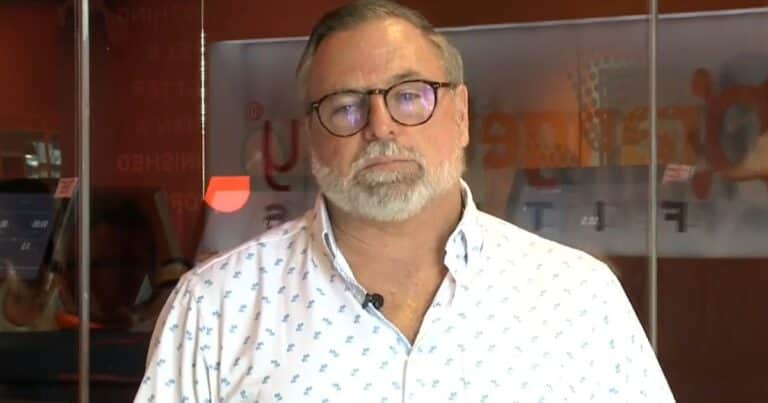 Sufrió un infarto mientras manejaba y chocó a metros de un consultorio de cardiología