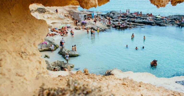 Llafranc: el pintoresco pueblo de la Costa Brava española que cautivó a Ernest Hemingway