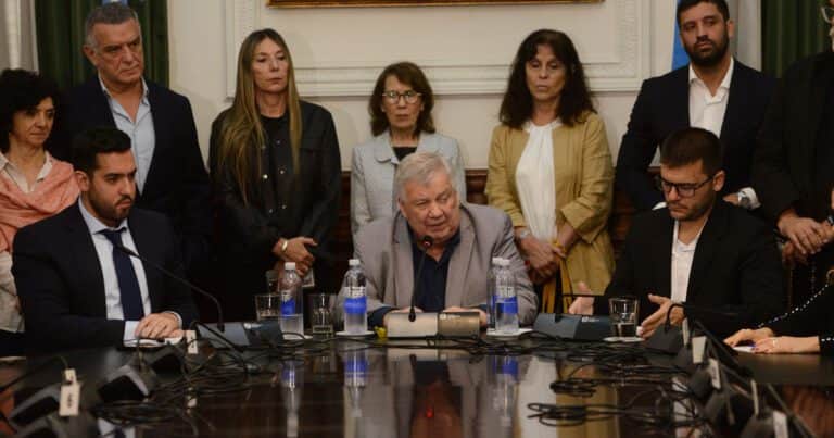 Tras el veto de Milei al financiamiento universitario, desde la UBA advierten: «Funcionaremos en estado crítico para terminar el año»