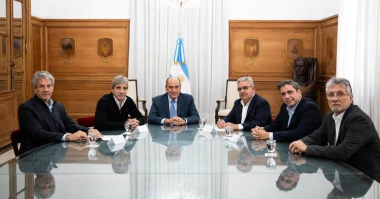 Milei vetó la suba de fondos para universidades y el Congreso espera el rechazo a las leyes del Garrahan y ATN para apurar la insistencia