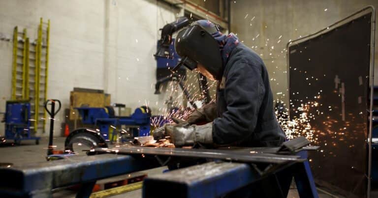 Otro sector de en problemas: cae la producción metalúrgica