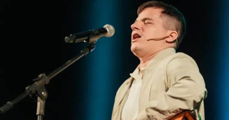 «Hay que saber escuchar al otro»: el emotivo mensaje a los productores que dejó un reconocido músico