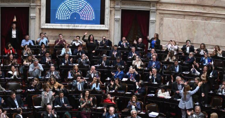 Cómo votaron los diputados el veto de Javier Milei a la ley Garrahan