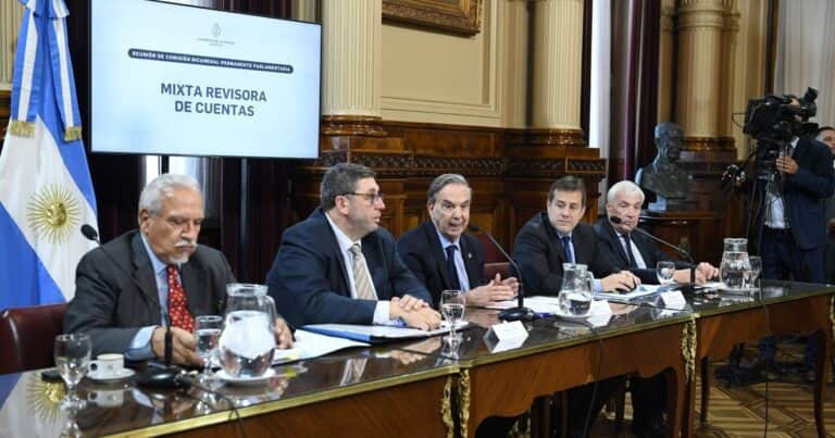 Acefalía en la AGN: Olmos volvió a reclamar al Congreso por los auditores y acusó al Banco Central de negarse a dar información