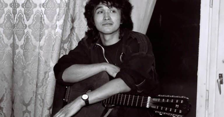 Víktor Tsoi, la leyenda del rock soviético que murió trágicamente a los 28 años, cuando estaba en la cumbre de su carrera