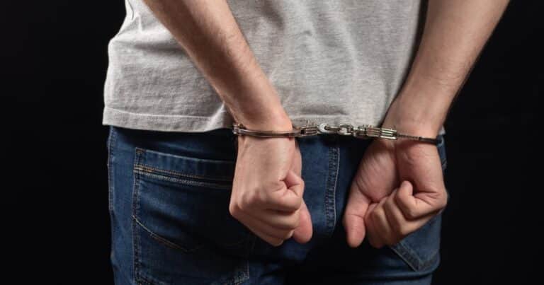 «No soportaba sus ronquidos»: un joven de 18 años envenenó a su tío por los ruidos que este hacía