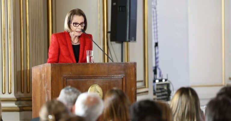 La presidenta del Tribunal Superior de Justicia pidió “garantizar entornos digitales que protejan a los niños frente a la violencia”