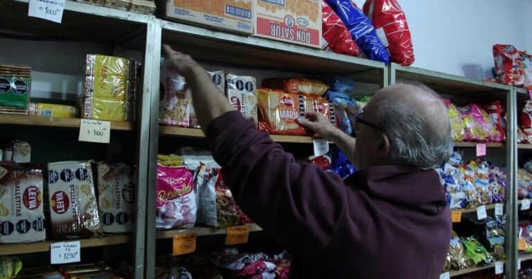 Precios: por el dólar, llegan listas con subas y los súper del interior las rechazan