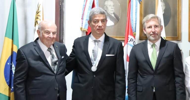 El gobernador de Entre Ríos destacó el rol del juez Horacio Rosatti como «límite» a la corrupción y a los «atropellos del poder de turno»