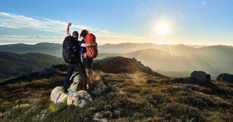 Qué llevar en la mochila para un trekking de un día: lista completa