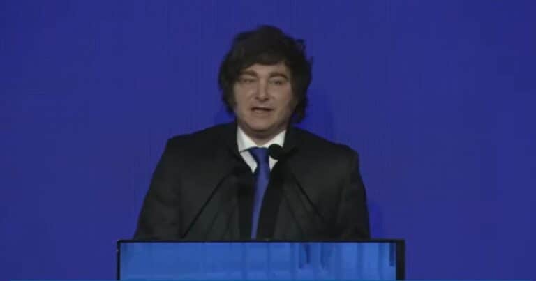 Milei contó cuál fue su autocrítica y habló de un cambio de estrategia electoral: «Me puse la campaña al hombro»