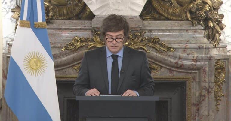 Presupuesto y blindaje del veto por el reparto de ATN: en la Rosada apuestan a negociar con los gobernadores