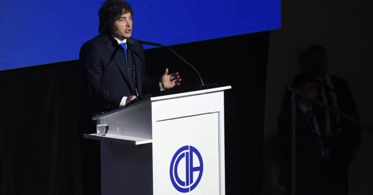 Javier Milei felicitó a Corina Machado por el Premio Nobel de la Paz: «Gracias por pelear contra la narcodictadura de Venezuela»