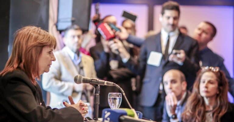 Coloquio de IDEA con clima de campaña: Patricia Bullrich le responde a las provincias por las críticas al rescate financiero de Trump