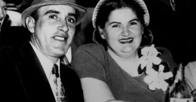 Los asesinos «de los corazones solitarios»: la pareja que murió junta en la silla eléctrica