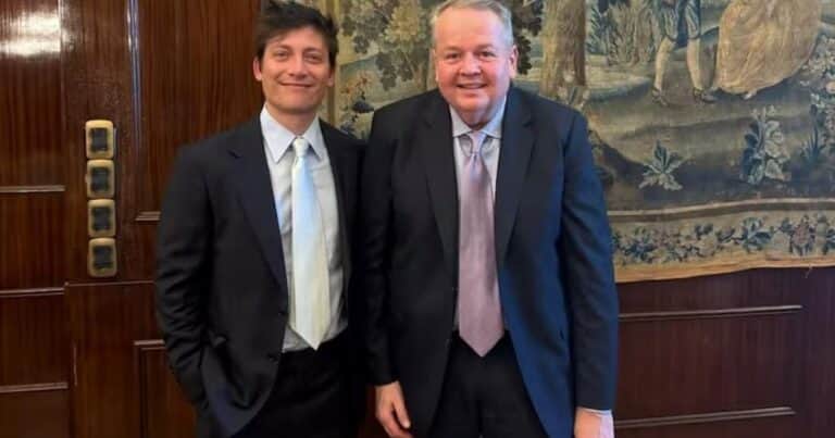 Barry Bennett, el lobista vinculado a Santiago Caputo con llegada a Trump y que asesoró a PDVSA