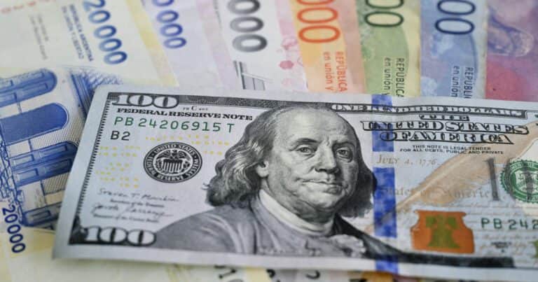 Dólar hoy y dólar blue, EN VIVO: a cuánto cotiza el oficial y cuál es el precio del paralelo este lunes 13 de octubre, minuto a minuto