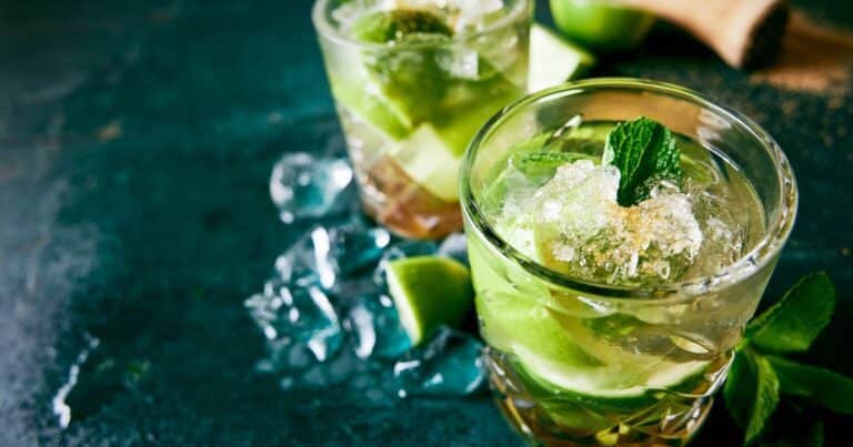 «Caipirinha mortal»: temor en Brasil por intoxicaciones masivas con bebidas adulteradas
