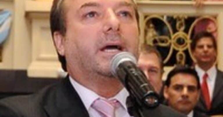 La Corte Suprema reabrió una causa contra un ex diputado bonaerense por contrataciones falsas