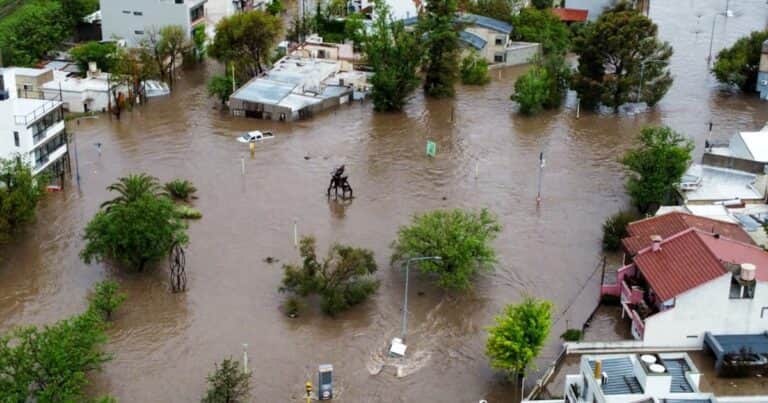 Bahía Blanca denunció que el Gobierno le cobra un «alquiler» por los puentes de emergencia colocados tras la última inundación
