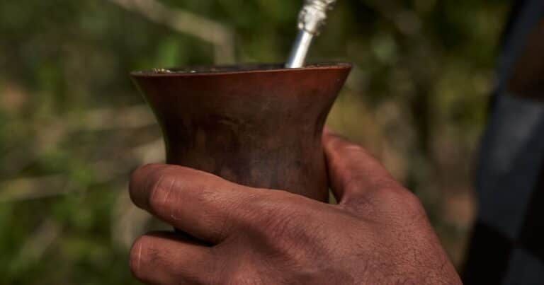Hubo una fuerte caída en el consumo de yerba mate en el mercado interno