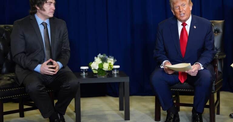 Antes de viajar a Washington, Javier Milei elogió «el coraje» de Donald Trump para alcanzar la tregua en Gaza y lo propuso para el Premio Nobel de la Paz