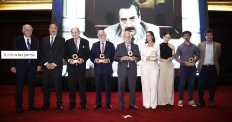 Reconocimiento a jueces, abogados, académicos y periodistas en la Facultad de Derecho