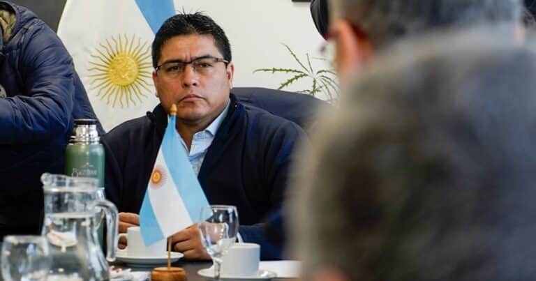 Escándalo y conflicto de poderes en Santa Cruz: recrudece la pelea del gobernador Vidal con el kirchnerismo por nuevos nombramientos en la Corte provincial