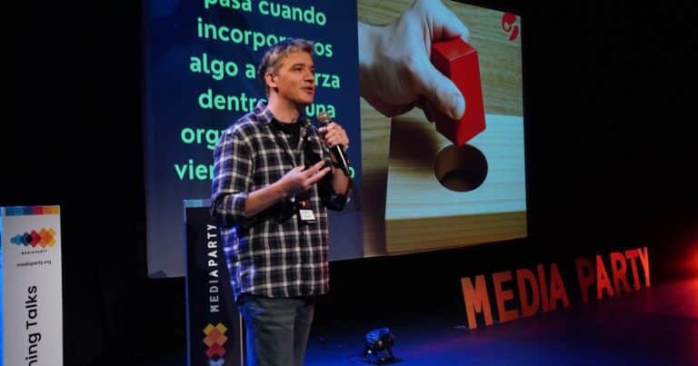 IA en empresas: por qué fracasa el 95% de los proyectos y claves para aplicarla con éxito en medios