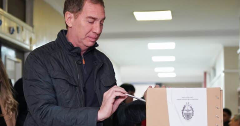El Gobierno se presentó en la Justicia para cambiar a Espert por Santilli y pidió la reimpresión de las boletas en Provincia