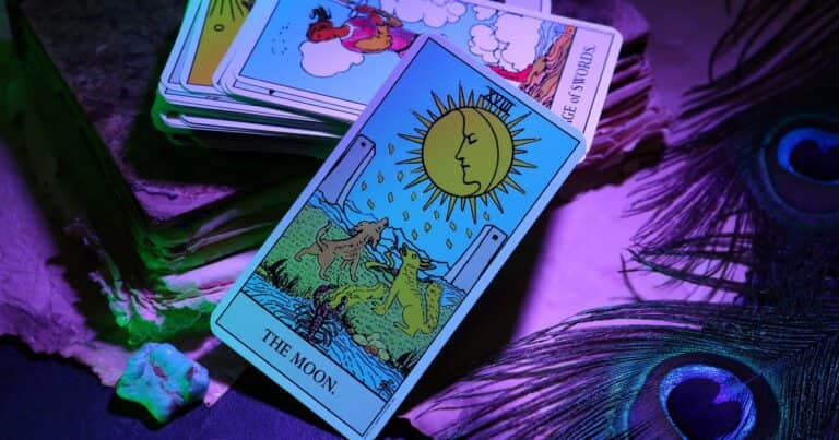 Horóscopo del Tarot para noviembre 2025: el mensaje de los arcanos para cada signo