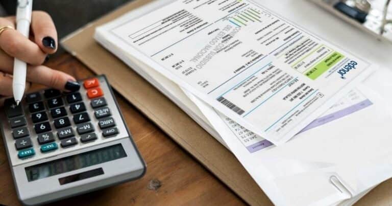 Servicios, impuestos y expensas en cuotas: la propuesta que busca frenar atrasos en los pagos